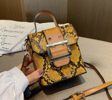 Load image into Gallery viewer, Small snakeskin mini  handbags